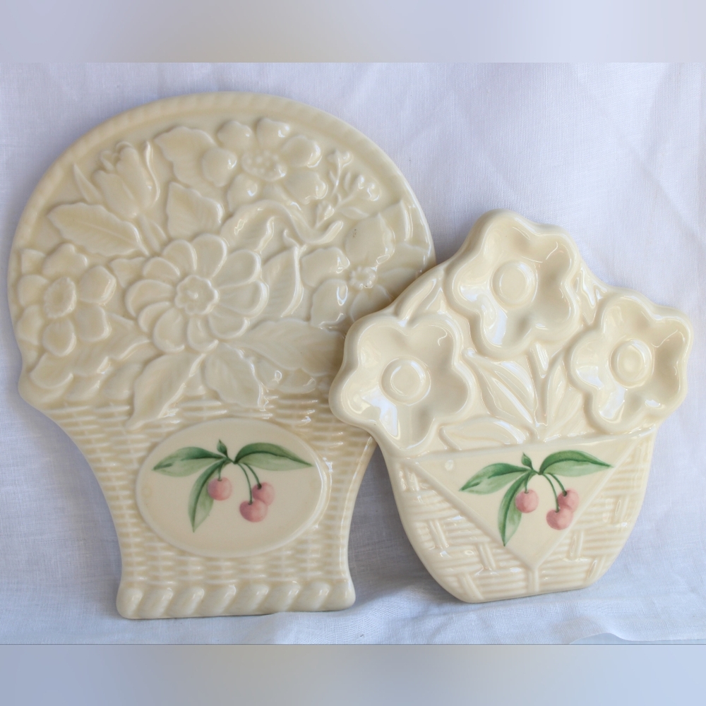 Pair Of Vintage Pfaltzgraff Ceramic Wall Art/Trivets